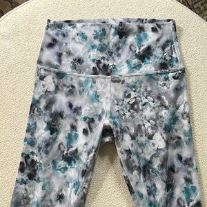 Lululemon 28” align leggings